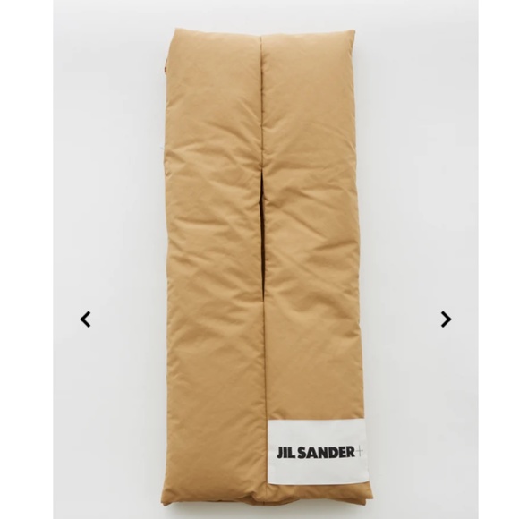 ★100% Authentic!! Org.$440 JIL SANDER Beige Down Scarf★ - Picture 3 of 8